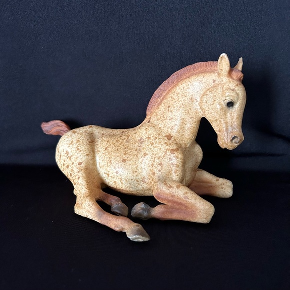 Breyer Toys Breyer Collectible Horse Lying Down Red Roan Foal 67
